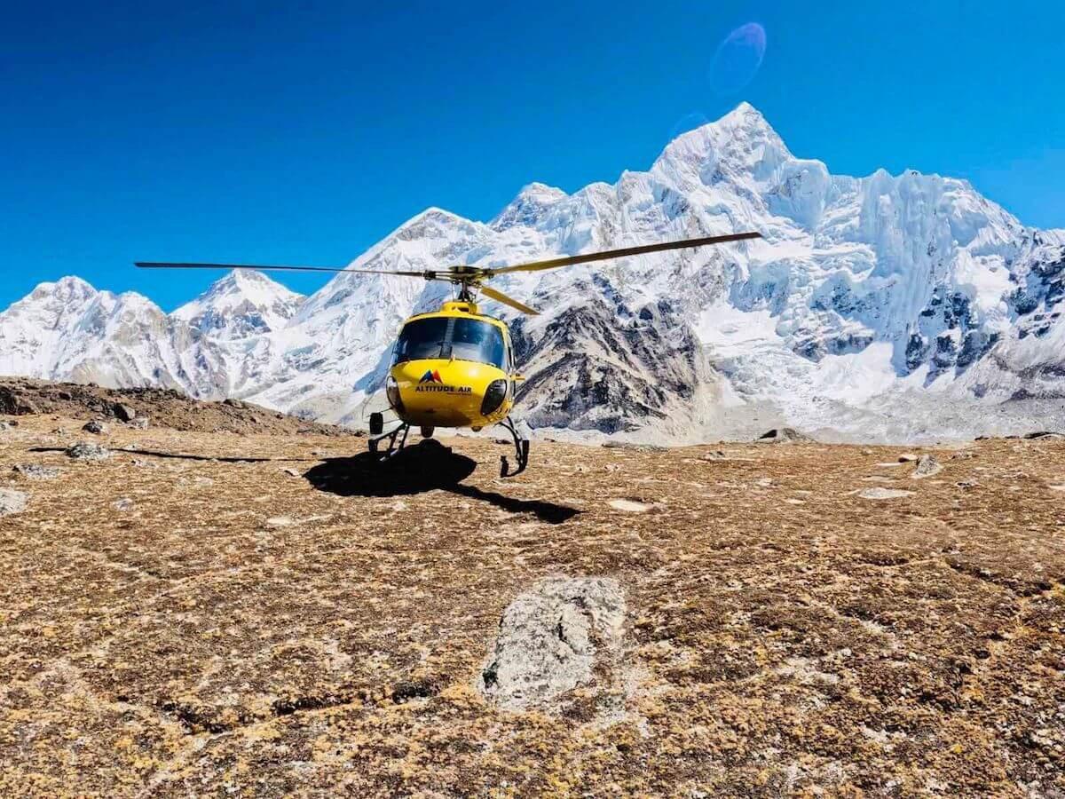 Helicopter-tour-in-Nepal
