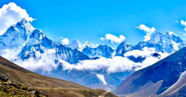 Everest-Base-Camp-Trek-guide