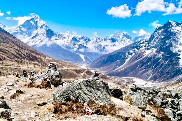 Everest-Base-Camp-Trek-guide