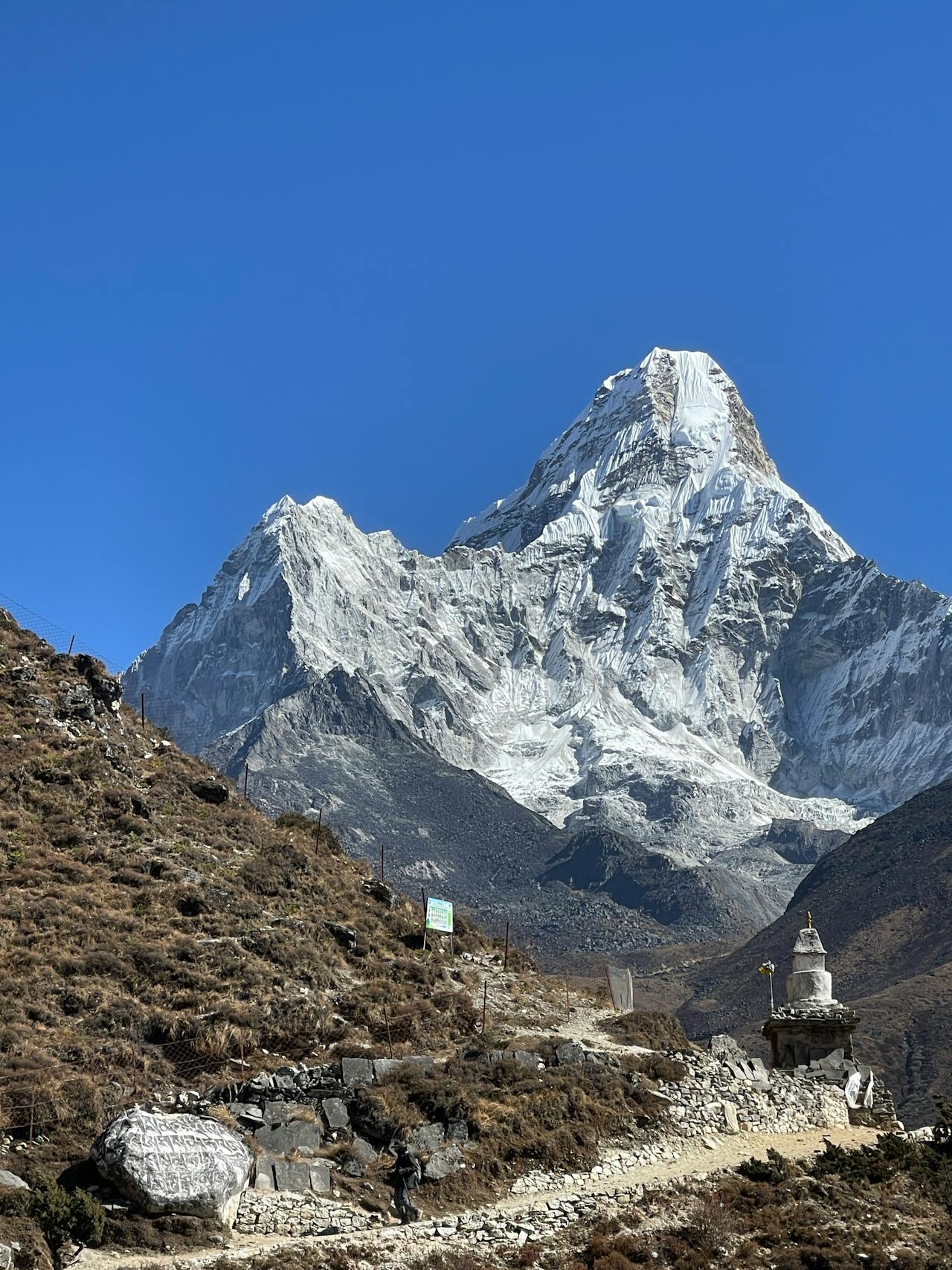 best time to trek Everest base camp
