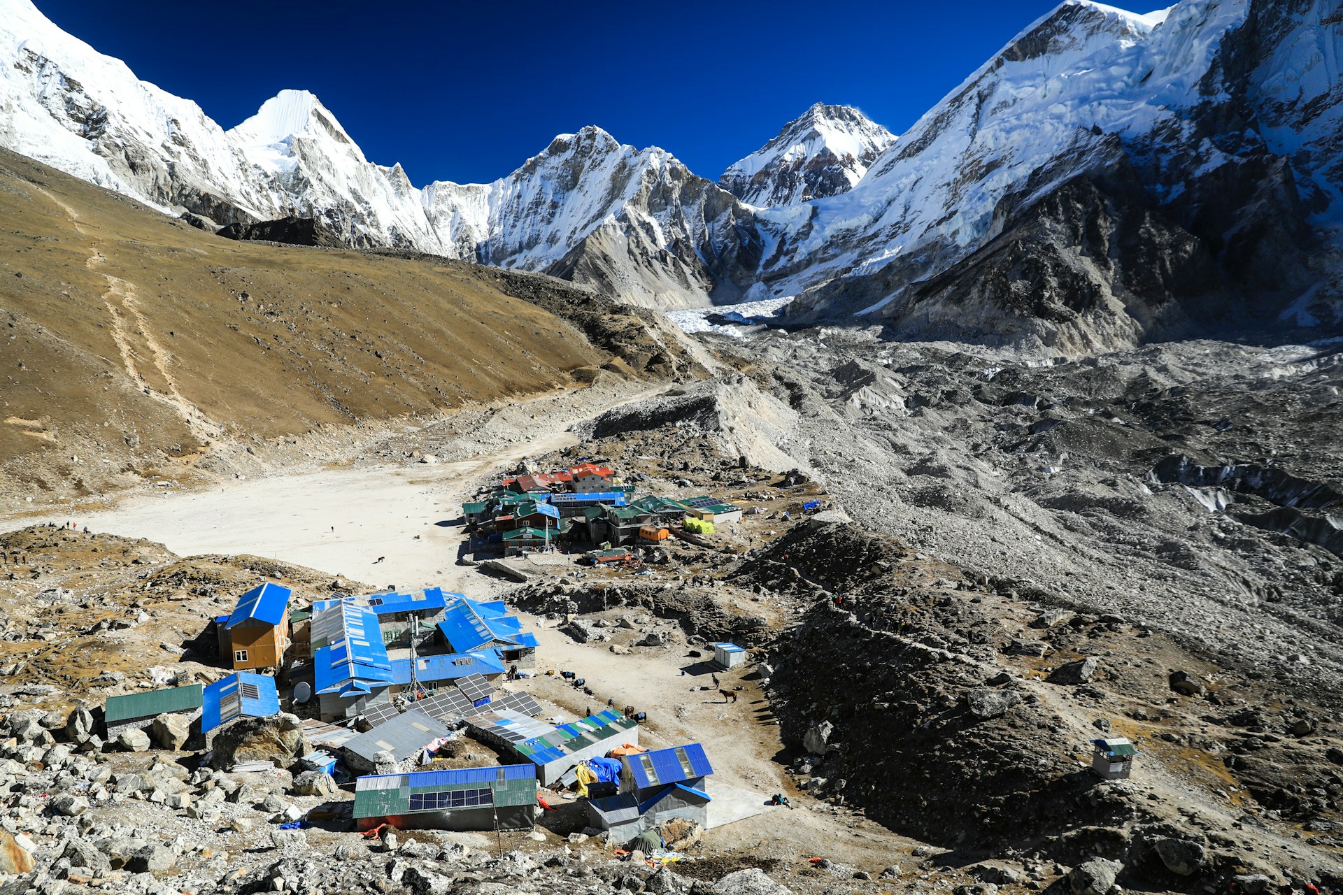 best time to trek Everest base camp