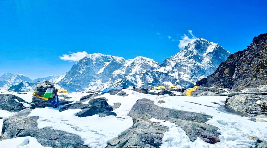 Everest-Base-Camp-Trek-guide