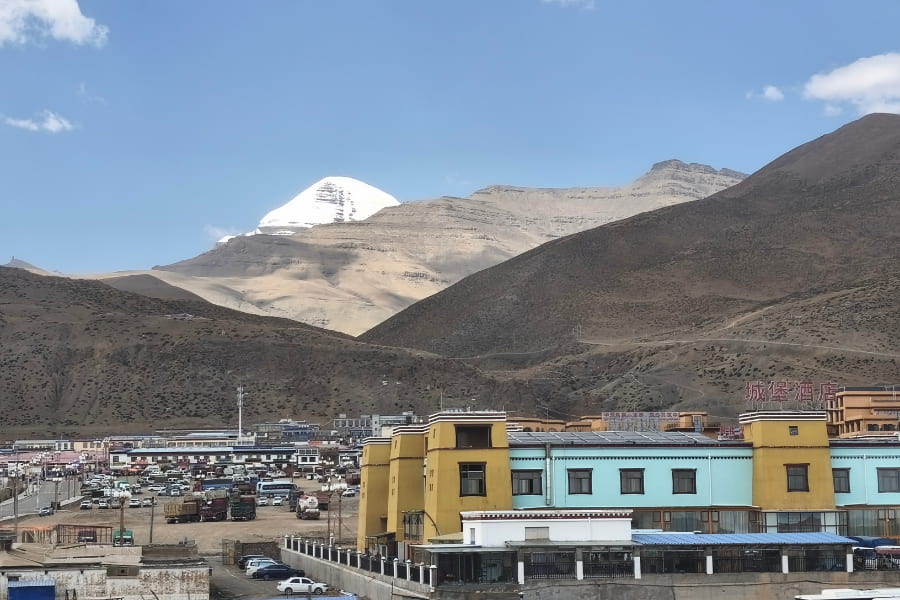 Kailash-Yatra-by-Helicopter-2027