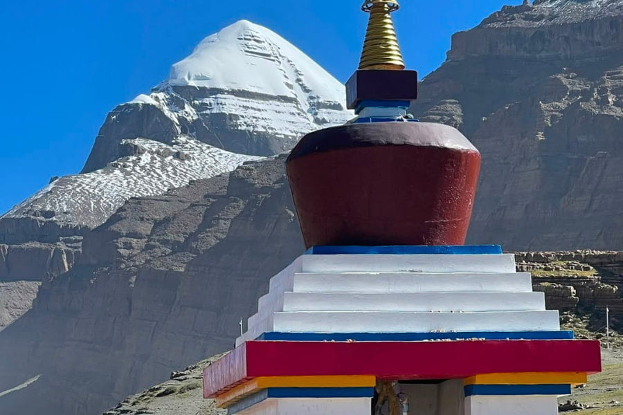 Kailash-Yatra-by-Helicopter-2027