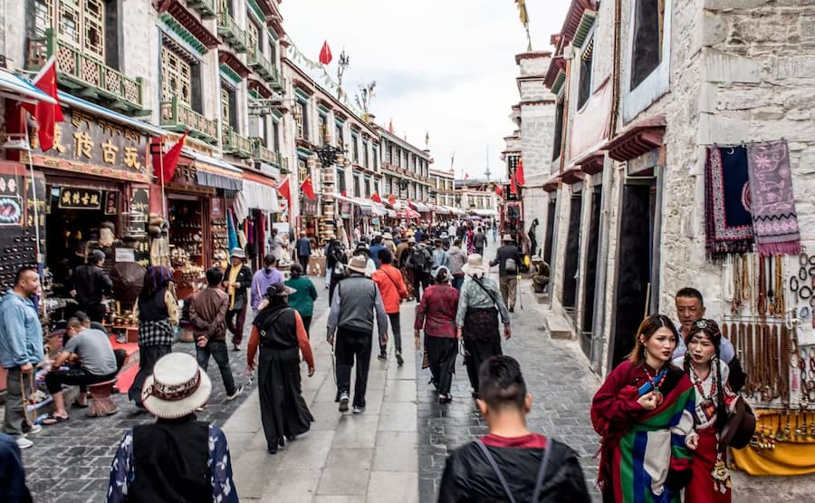Kailash-overland-tour-via-kerung