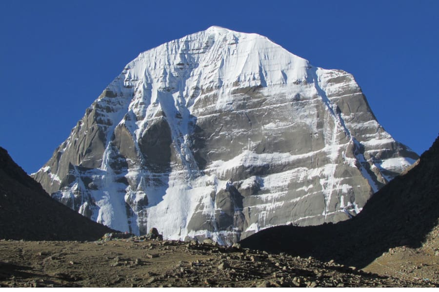 Kailash-Mansarovar-tours