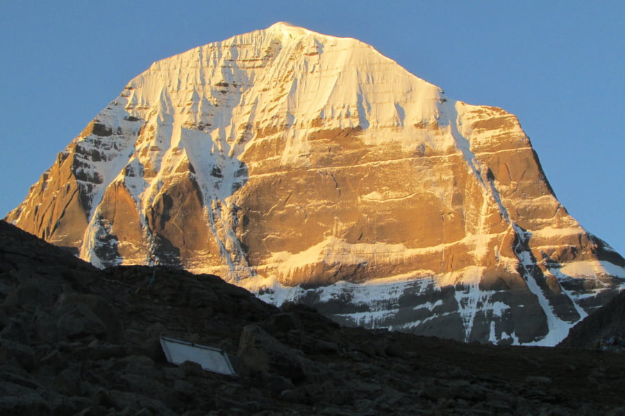 Kailash-Mansarovar-tours